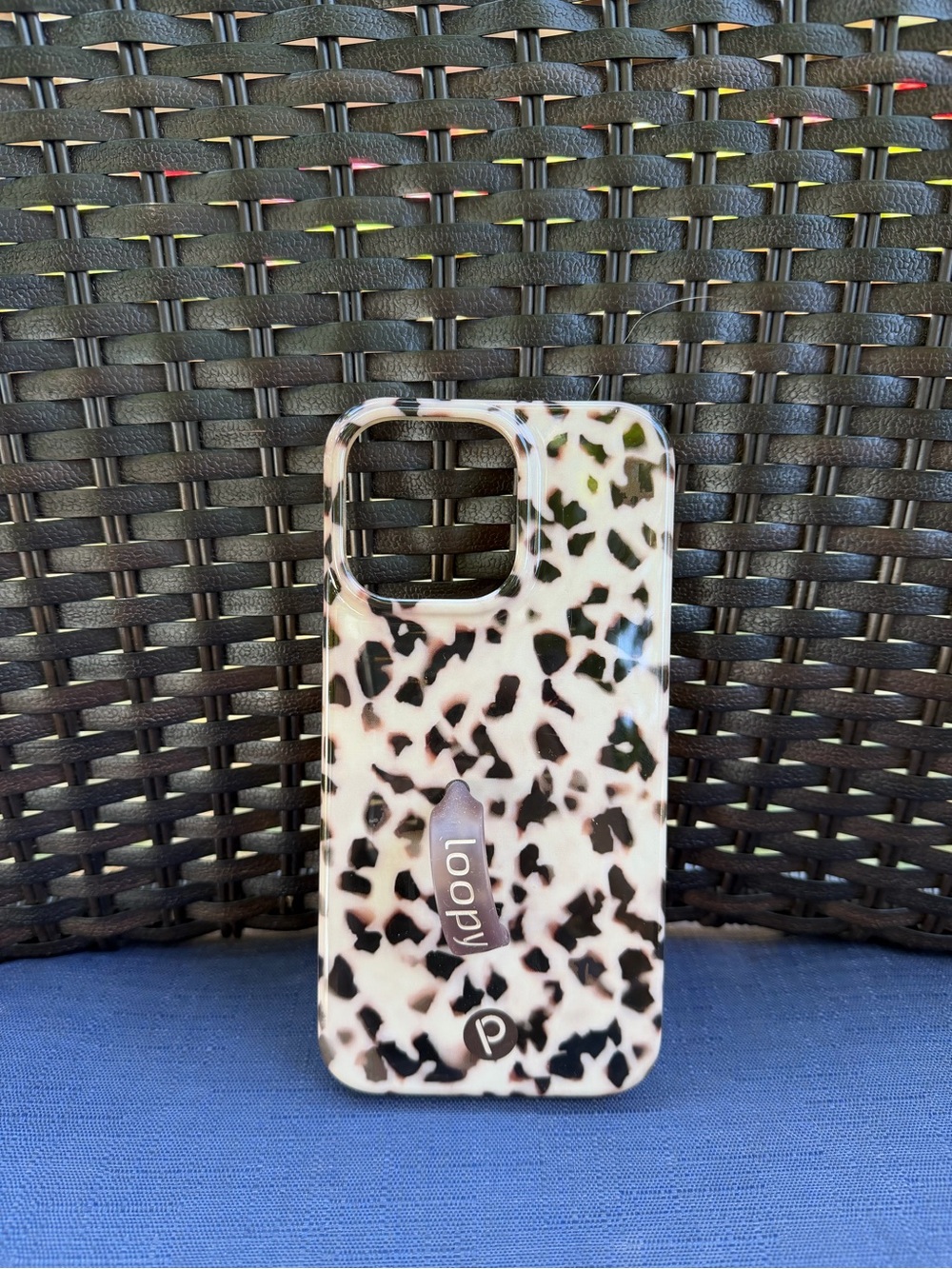 Loopy Case Black and White Leopard Print Phone Case with Loop